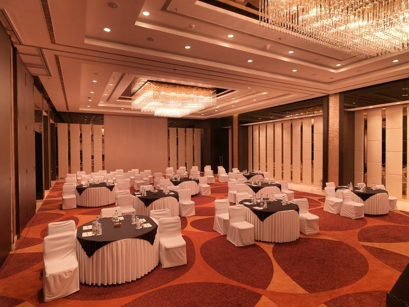 รอยัล ออร์คิด เซ็นทรัล ชัยปุระ พาณีพาร์ค Hotel ภายนอก รูปภาพ